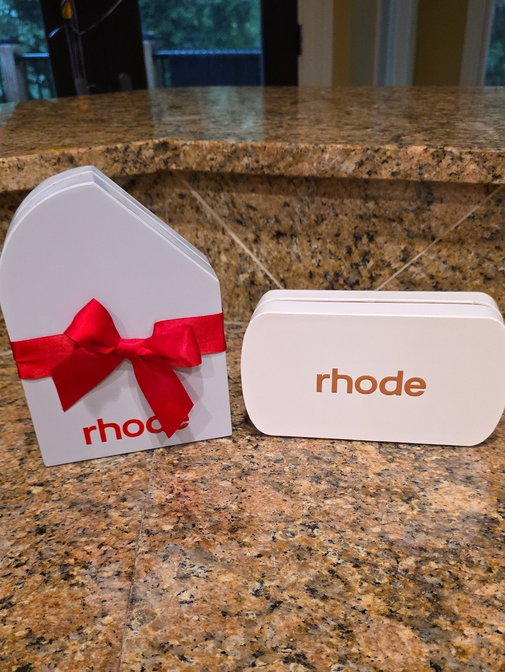 2 Rhode Boxes - Picture 1 of 6